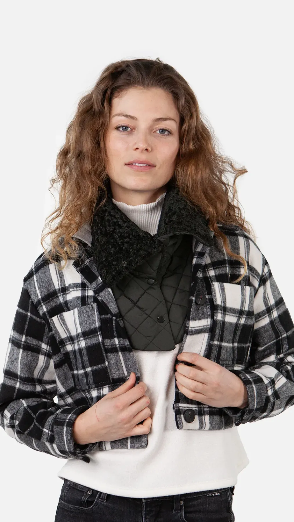 Lyndl Col
