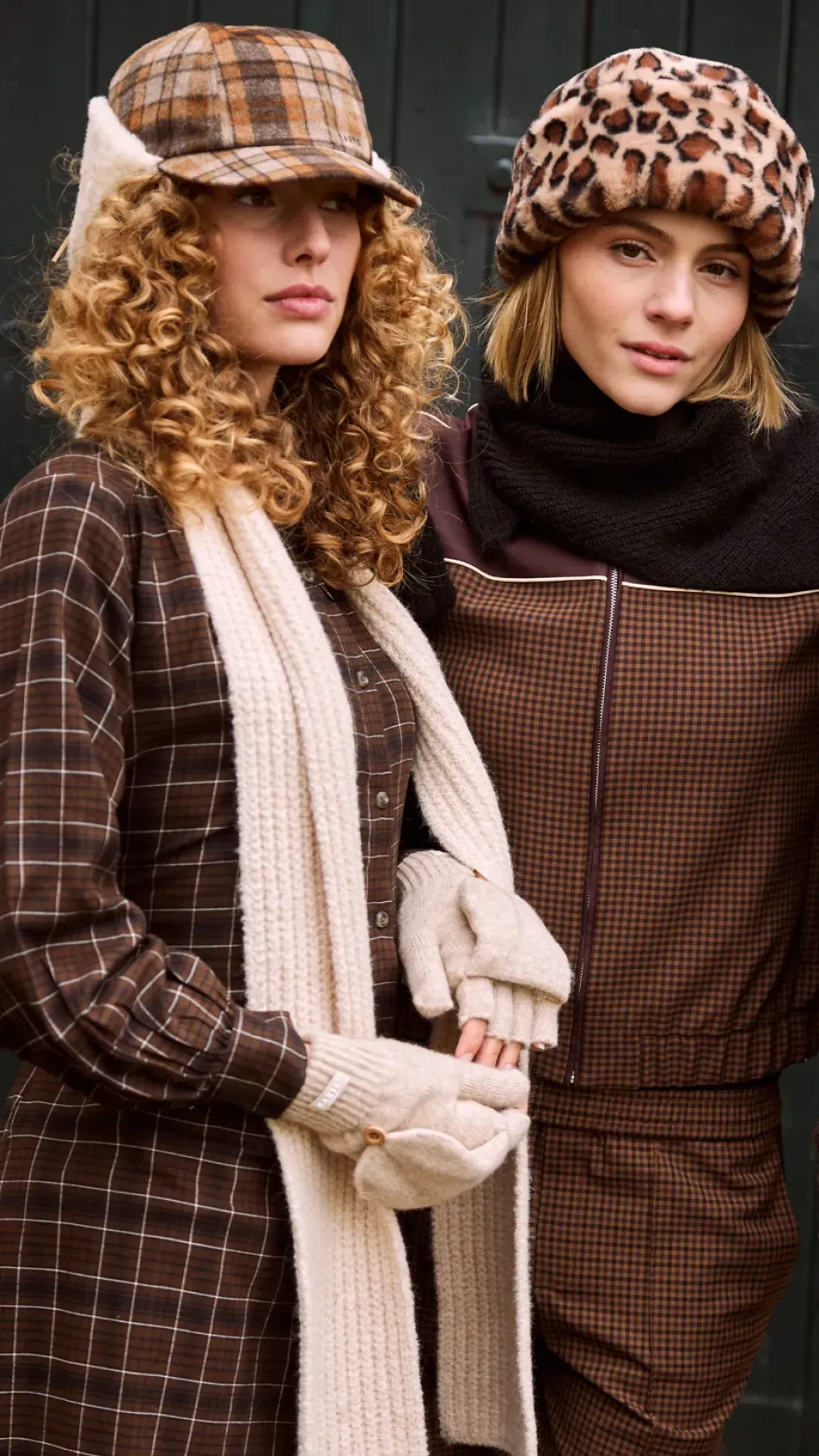 Neide Scarf